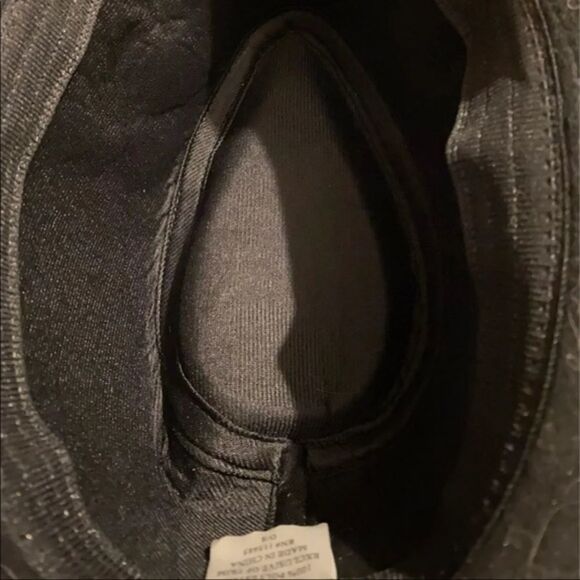 Women’s Hat with Beaded Detail - Picture 3 of 4